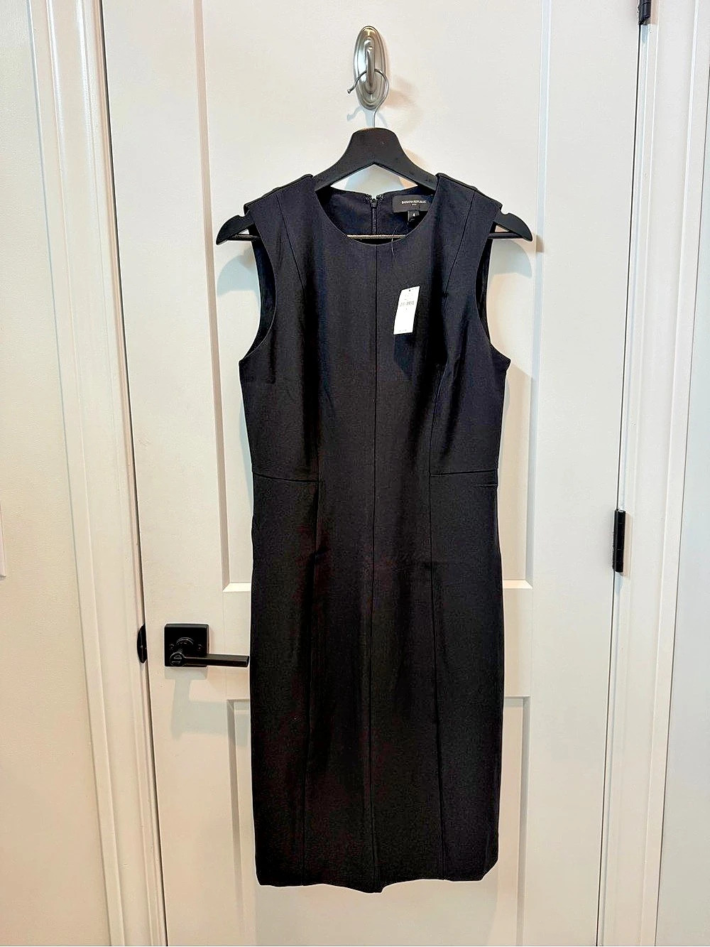 Banana Republic Black Sleeveless Midi Dress Size 4 NWT